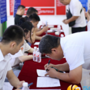 “职”为你来 为高校毕业生搭建“就业桥”