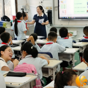 儿童青少年心理健康义诊进社区进学校
