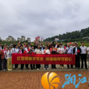 银双社区：红馆学党史 绿植守初心