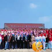 “银龄”舞动新时代 重阳共庆家国情