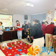 菊香伴手作,重阳乐游园,八字墙社区开展重阳游园会