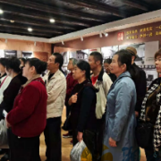 望新社区开展“乐龄湘伴，秋韵同行”企业退休人员社会化管理服务主题活动