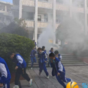 麓山南路社区:筑牢安全防线,守护校园平安