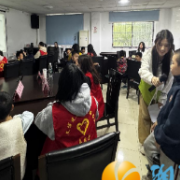 八字墙社区:巧扎纸鸢携汉影,童梦乘风续湘魂