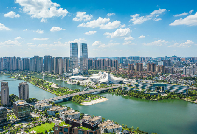 邹特主持召开湖南湘江新区管委会（长沙高新区管委会）主任会议（岳麓区政府常务会议）