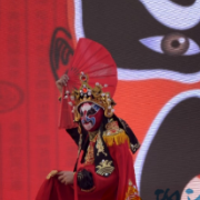 文艺汇演聚邻里,箭弓山前谱新曲