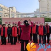 铜盆湖社区举办“暖冬奇遇·冰雪快闪游园会”