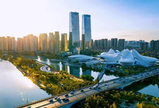 邹特主持召开湖南湘江新区管委会（长沙高新区管委会）主任会议（岳麓区政府常务会议）