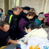 万越社区：关爱老年人 健康体检进社区