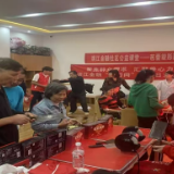 “志愿红”串起滨江金融社区“一站式”暖心服务