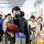 把课堂搬进车间，助力“未来工匠”筑牢生命健康防线