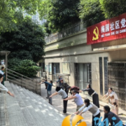 梅溪湖街道梅园社区开展“社区爱相伴·温暖母亲节”主题活动