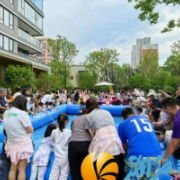 桐梓坡社区上演“虾客行” 解锁夏日新玩法