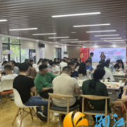 梅溪湖街道金茂社区举办“莲馨德韵·俭爱新风”公益相亲会