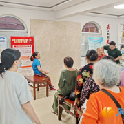 咸嘉新村社区开展健康惠民活动