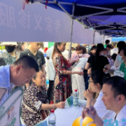 望岳街道开展“世界家庭医生日”惠民活动