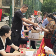 学联社区开展平安建设宣传月活动