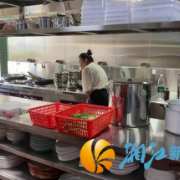 银鸿社区开展节前食品安全专项巡查