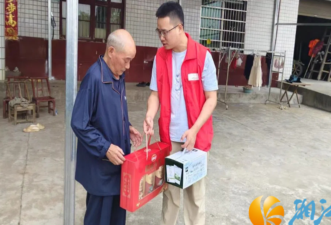 “粽香传情，爱暖桑榆” 含泰社区开展关爱特困老人走访慰问活动