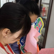 公园里社区节前“拉网式”排查护航平安端午