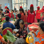 天马社区：粽香传情，和谐邻里