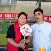 白庙子社区：“银龄绘扇·乐享夕阳”