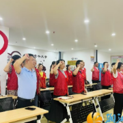 中海社区：建起“小夜校”，点亮夜生活