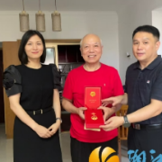 党心连民心 诚兴社区七一走访慰问老党员