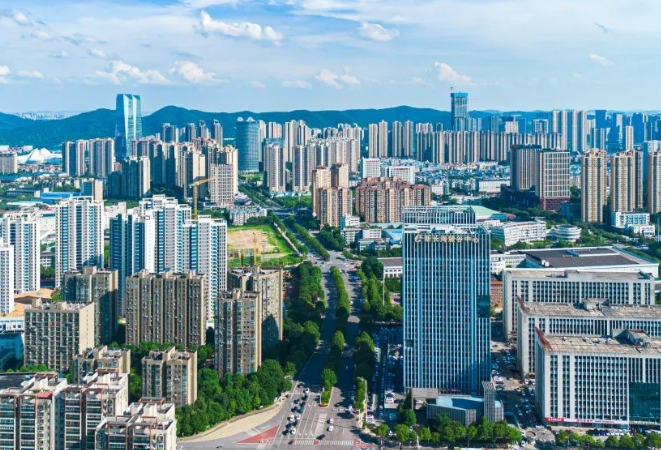 技术培训+人才招聘双管齐下，为产业链发展注入新动能