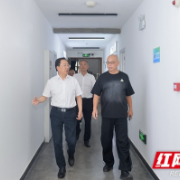 谭勇下沉督导观沙岭街道经济社会运行工作