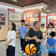 文学架心桥 银星社区以书香浇灌民族团结之花