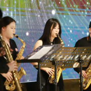 洋湖国际社区举办“侨音聚社区·萨韵传四海”音乐交流会