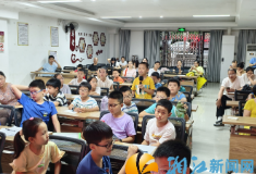 梅溪湖街道梅园社区开展青少年“趣味数学•规律大挑战”益智活动