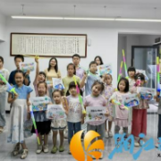 画笔当“警钟” 儿童手绘防溺水安全图