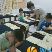 “翰墨飘香，书写成长”软笔书法小课堂开讲