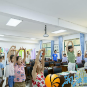 先锋社区开展儿童形体礼仪活动，助力身心协同发展