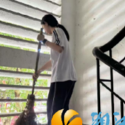 湖中社区：青春助力楼道美 环保实践我先行