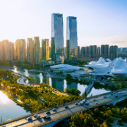 何朝晖主持召开湖南湘江新区（长沙高新区）管委会主任会议（区政府常务会议）