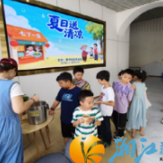 荣华社区：睦邻商铺主动“送清凉” 共建温情邻里圈