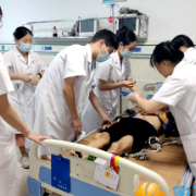 生命接力赛：七旬老人突发心梗命悬一线，  多学科协作跑赢死神