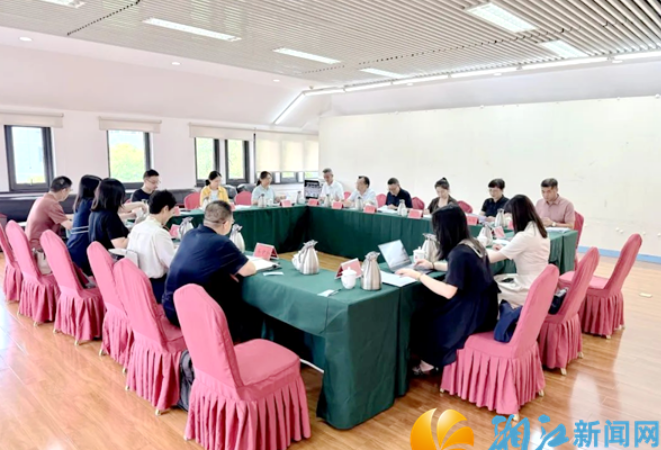 湖南省政府参事课题组赴北京调研AI+大健康产业融合发展情况