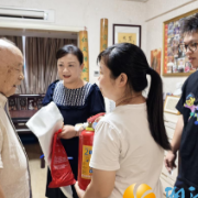 咸嘉湖街道启动“平安守护”行动  为独居老人免费安装烟感报警器