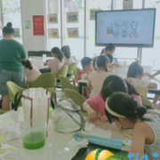 巧手绘就斑斓梦 玻璃生花润童心