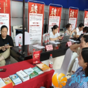 天马社区举办“家门口”就业直通车招聘会