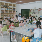艾锤藏爱心  健康伴成长