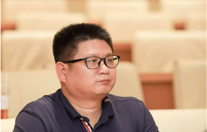 从门外汉到招商先进，他这般操作赢得企业信赖……