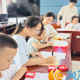 石门楼社区：墨韵寄深情 童心敬英雄