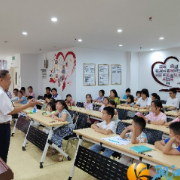中海社区：听爷爷讲雷锋故事 点亮青少年红色教育
