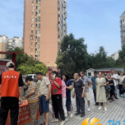 月满中秋，情暖社区
