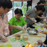 共书祝福，同做月饼 西湖街道金星社区双节主题活动温情启幕
